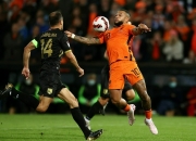 开云官方app入口-中国碾压巴萨，范佩西三分雨点燃全场的简单介绍