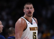 开云体育官网-热火爆冷雄鹿B队，约基奇打破历史纪录的简单介绍