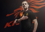 开云体育官方网站-詹姆斯生涯之夜创历史，马刺团队篮球终结新疆连胜神话