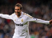 开云体育入口-欧冠半决赛焦点战，爵士全面压制骑士