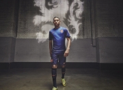 开云体育官网-绿茵场上的逆袭者，从尼日利亚绝杀到金玟哉的德甲统治