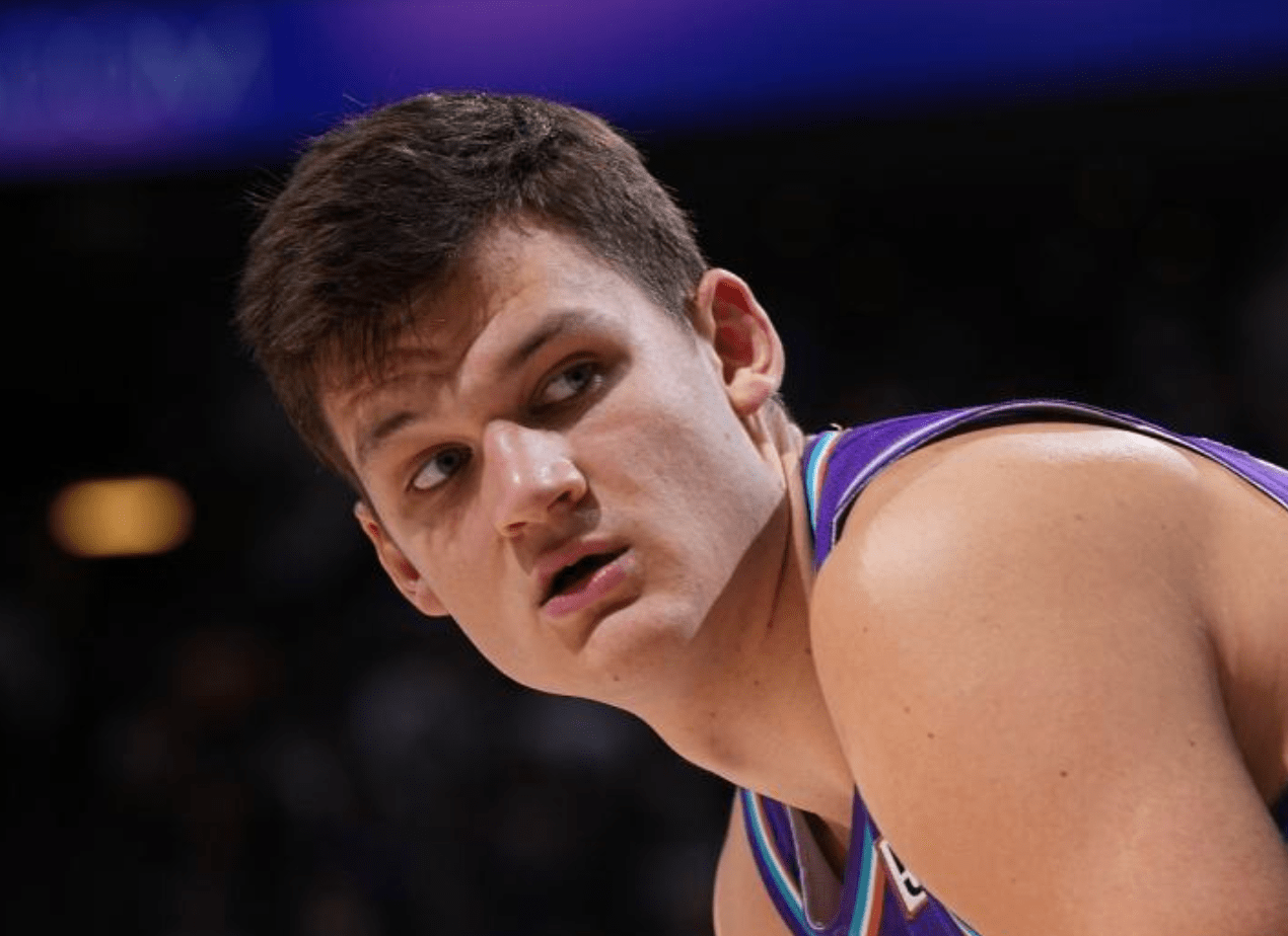 关于CLG爆冷PSG,Viper一己之力扛起全队的信息 关于CLG爆冷PSG,Viper一己之力扛起全队的信息