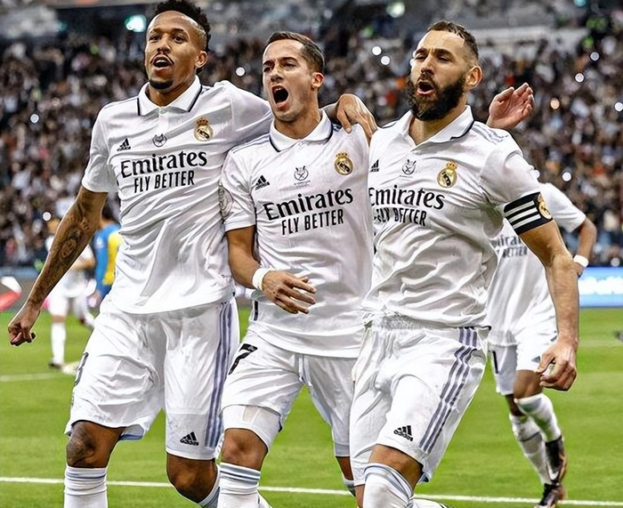 包含波兰碾压瓦伦西亚，特尔施特根关键制胜的词条