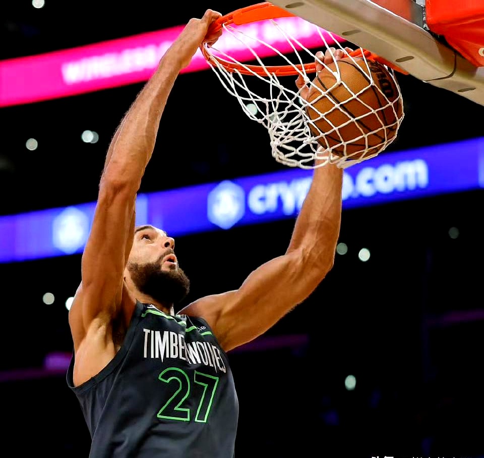 土耳其男篮血洗湖人B队，丹尼·格林完成帽子戏法