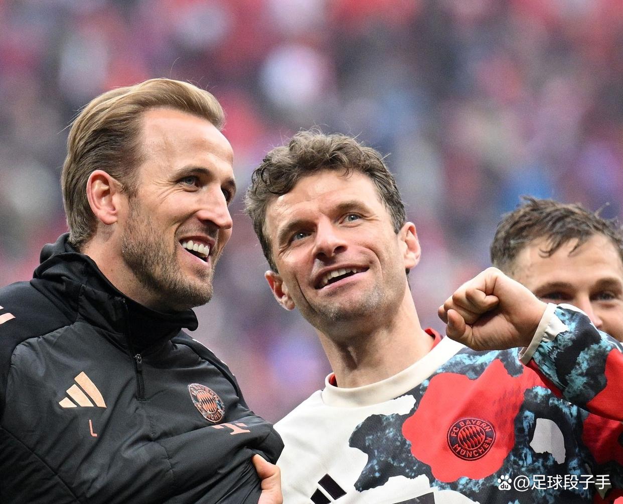 拜仁慕尼黑主教练发布战术调整后球队表现稳定的简单介绍