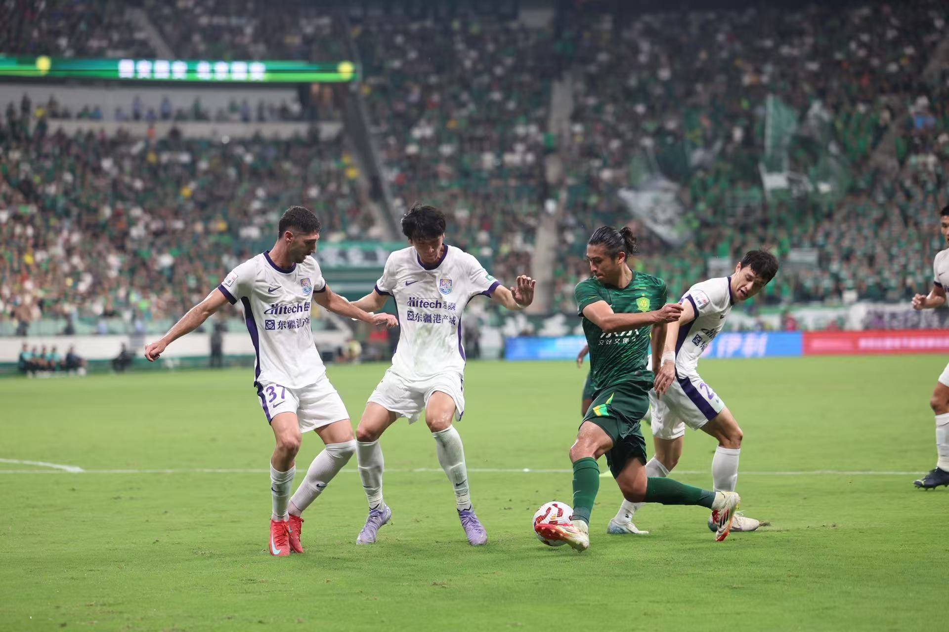 大连一方客场战平北京国安，仍未取胜的简单介绍