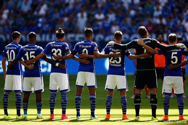 包含南特客场惨败，遭遇法甲连败的词条