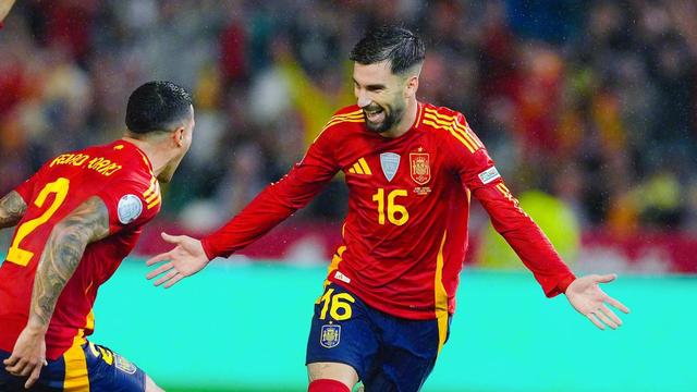 关于苏格兰客场战平立陶宛，保住积分榜第二位置的信息