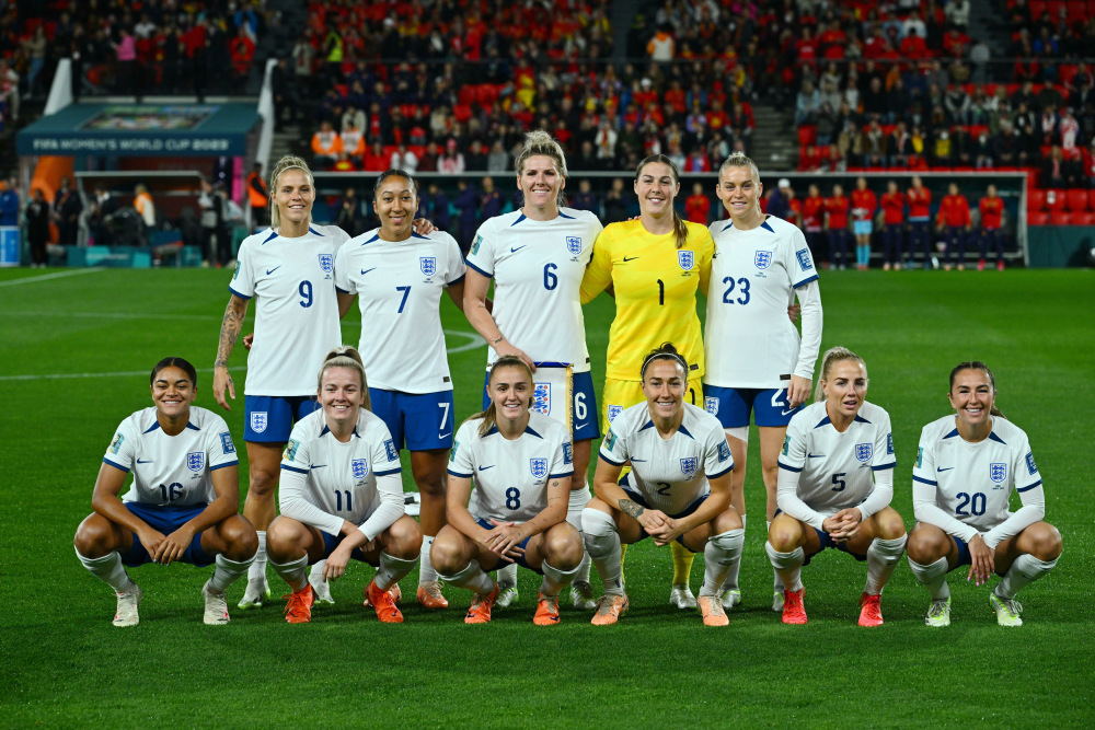 英格兰队完胜日本队，王皓扛起全队的简单介绍