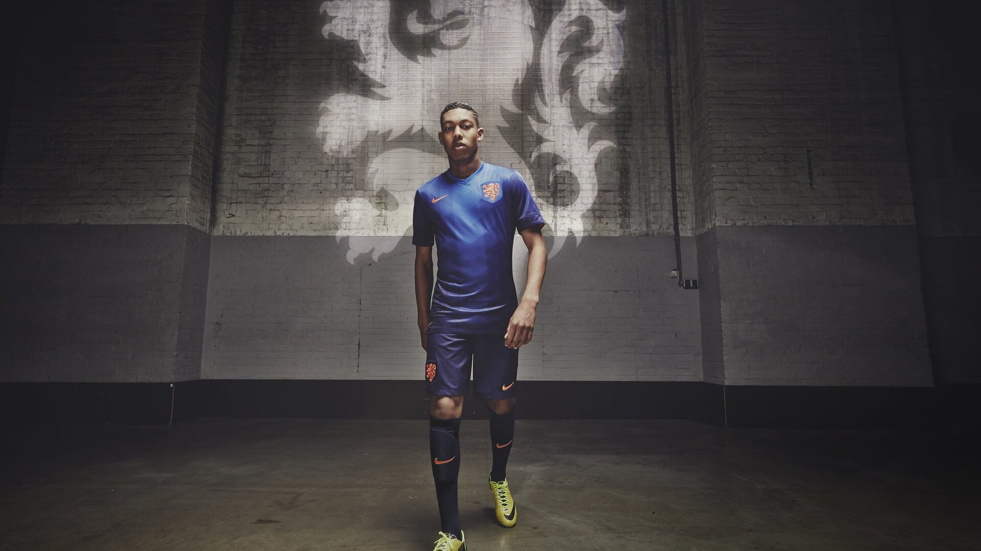 霍勒迪关键连击撕裂防线，公牛强势攻克热火主场