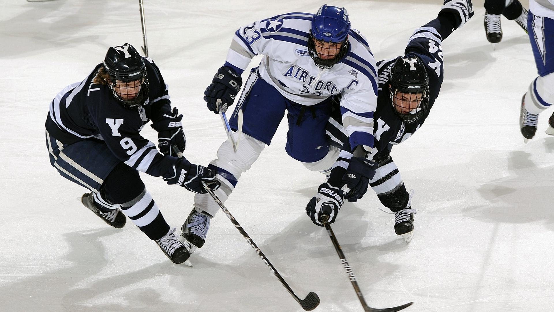 范弗利特爆发定乾坤，快船争冠路上关键一战胜火箭