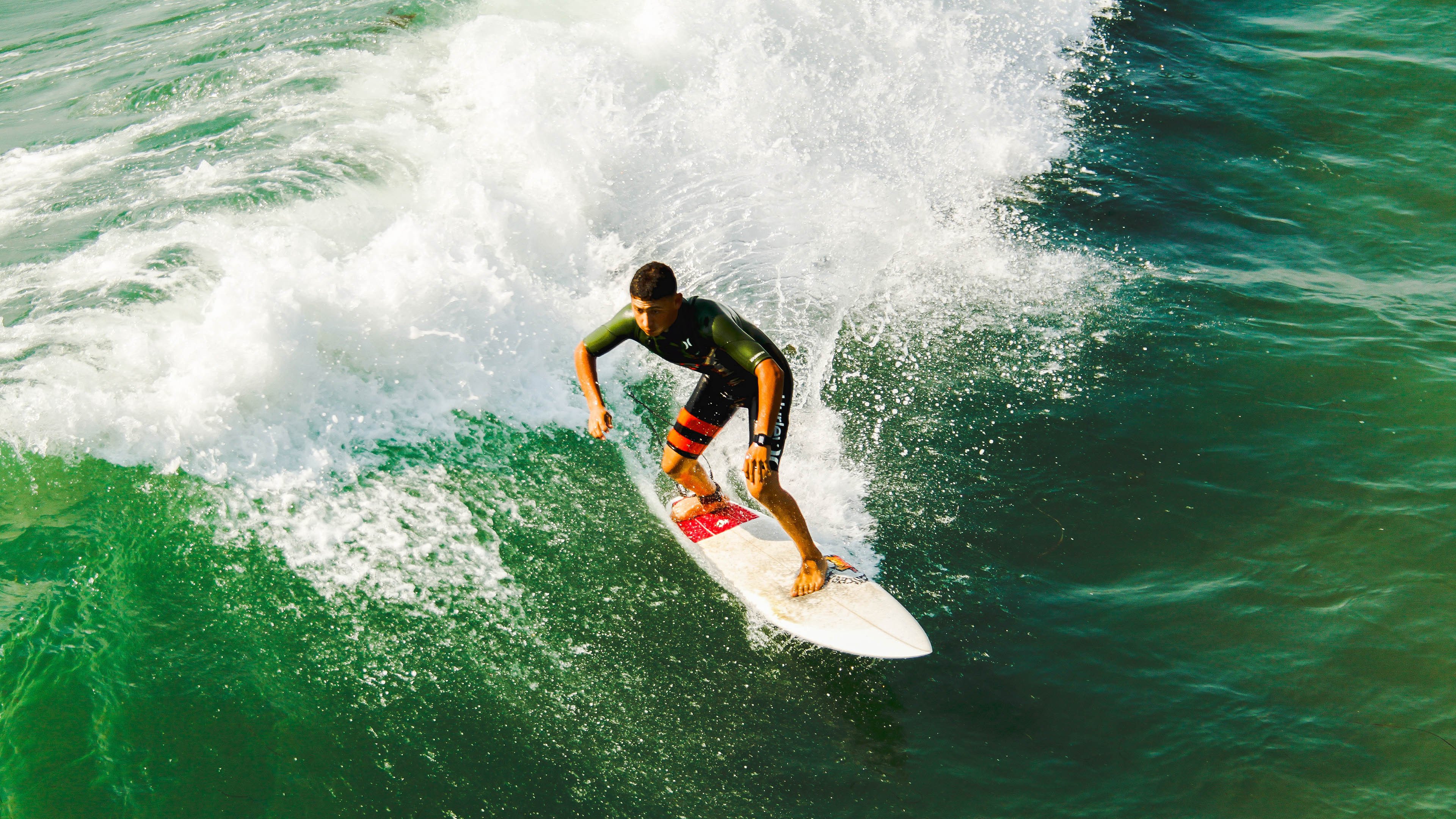李刚仁关键助攻助瑞士突围,塞内加尔悲壮出局