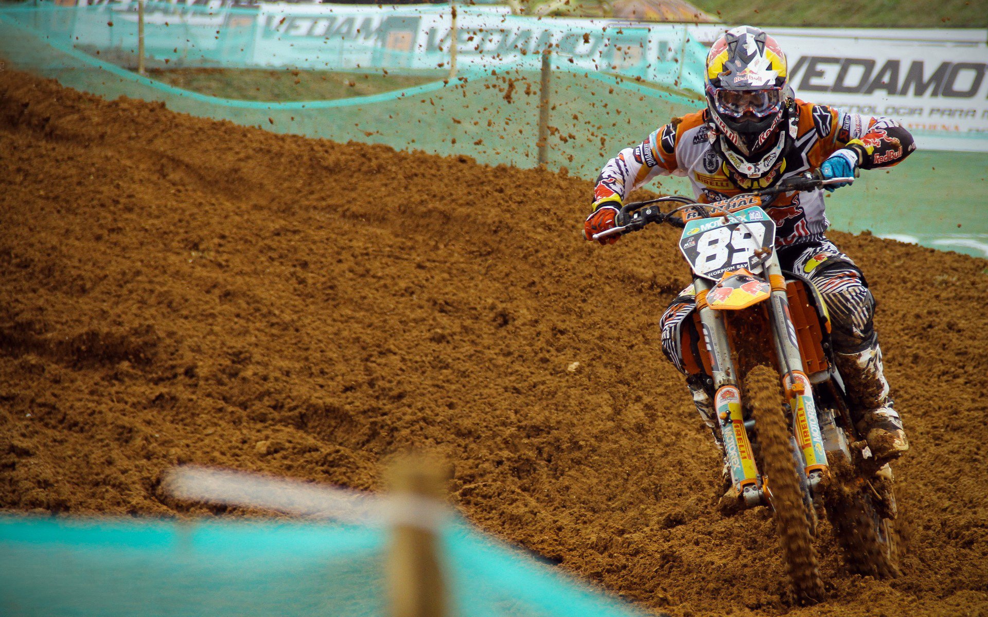 南美风暴遇阻亚平宁，孔德统治全场，AC米兰力克阿根廷的战术启示